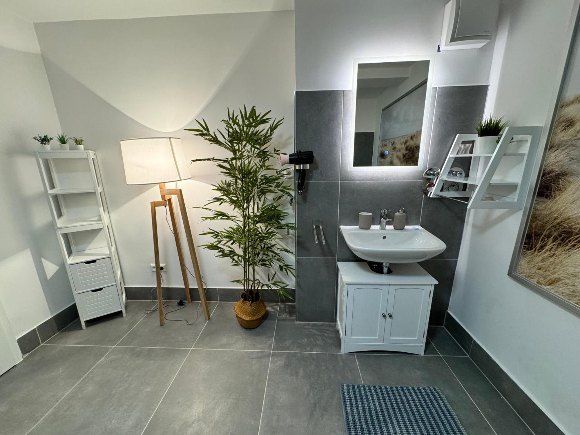 Stadtoase: Exklusive Apartments Fuer Ruhe Und Entspannung BRE المظهر الخارجي الصورة